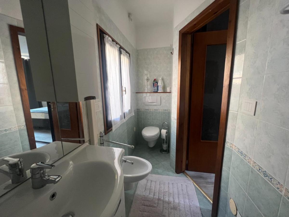Apartment In Central Square With Lake View レンノ エクステリア 写真