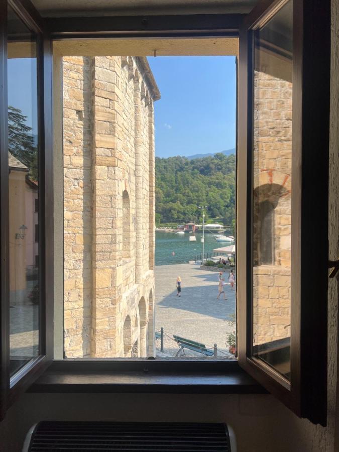 Apartment In Central Square With Lake View レンノ エクステリア 写真