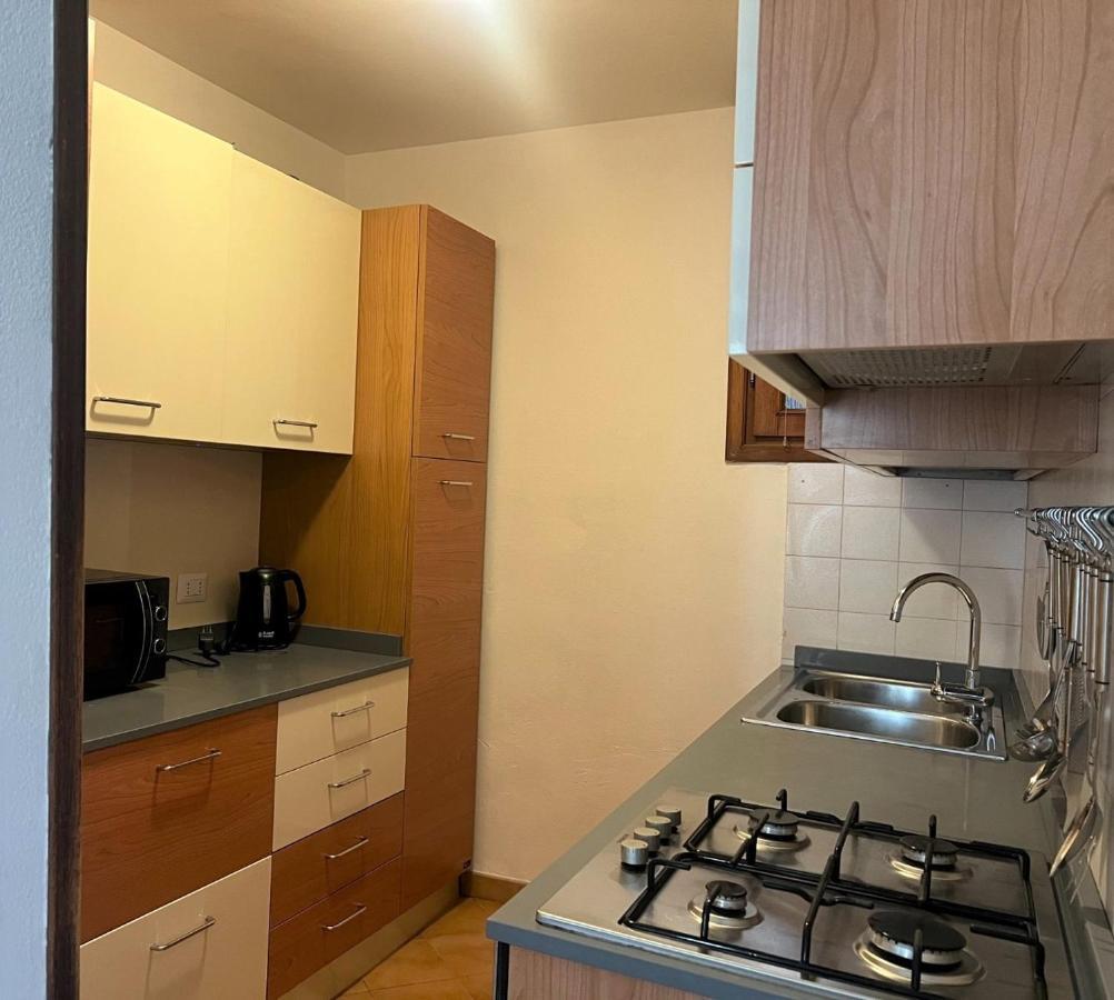 Apartment In Central Square With Lake View レンノ エクステリア 写真